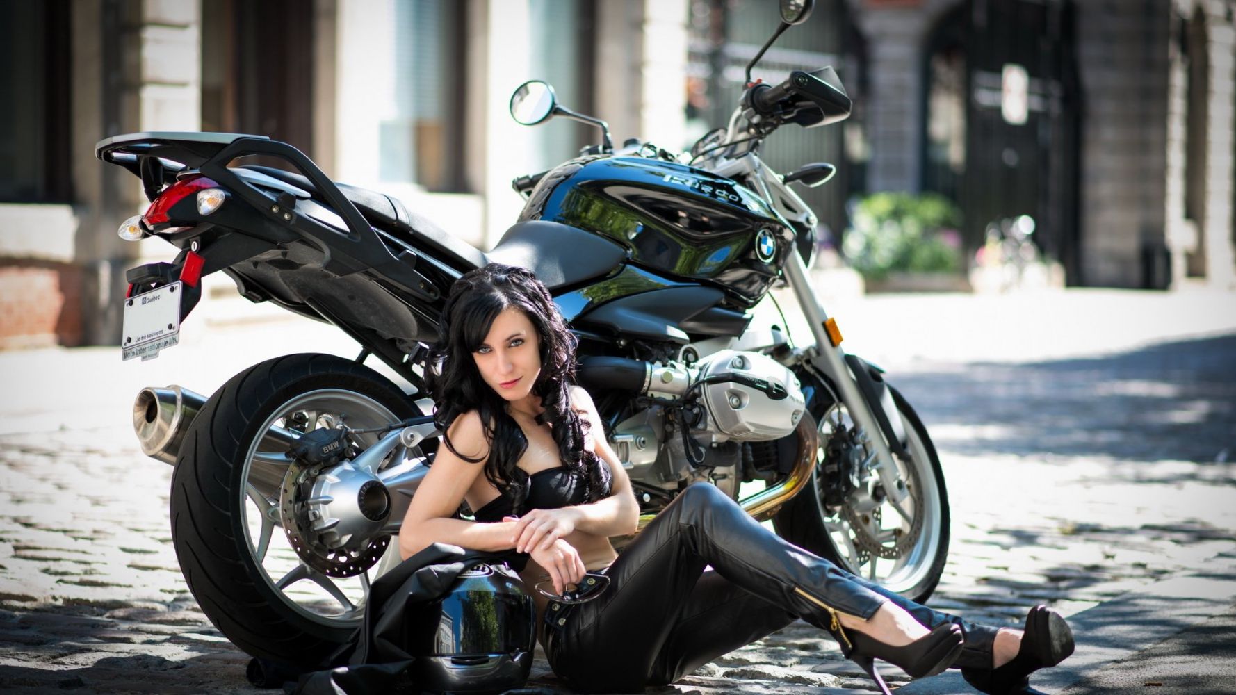 European women on bikes in Thane