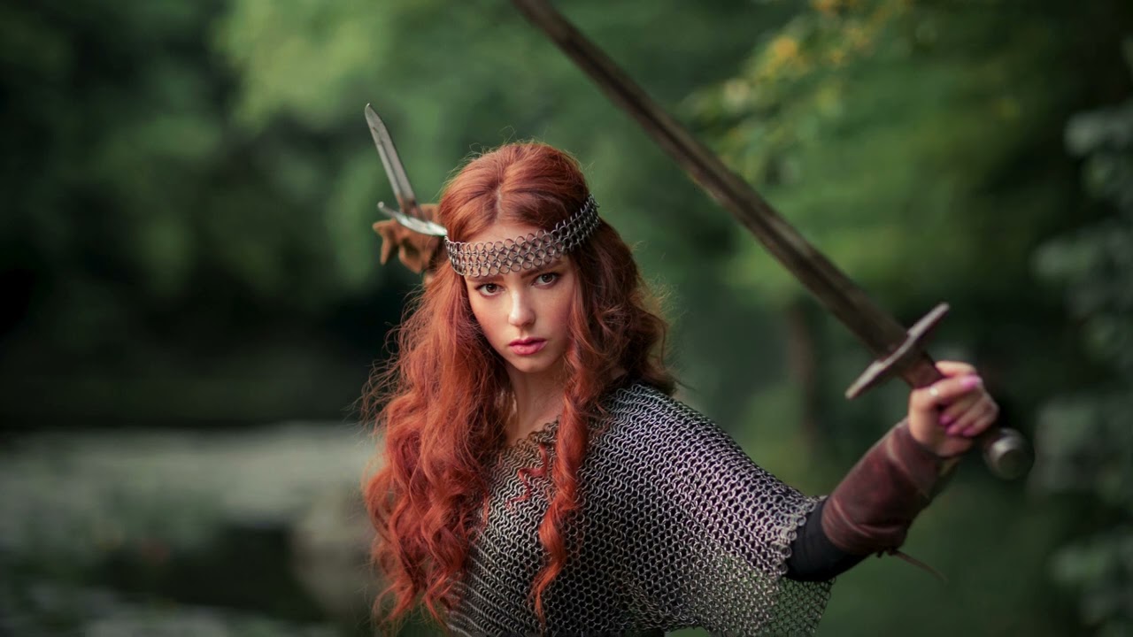 Slavic girls in Thane