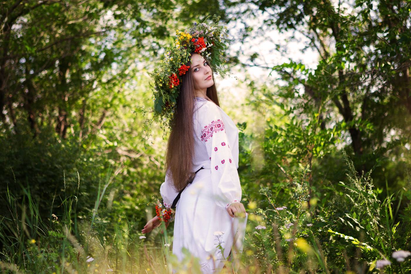 Slavic girls in Thane