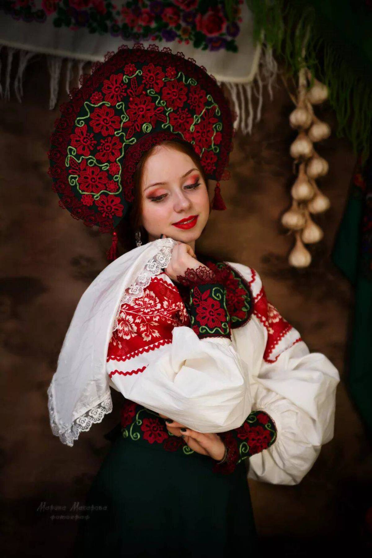 Women in Slavic costumes underwear in Thane