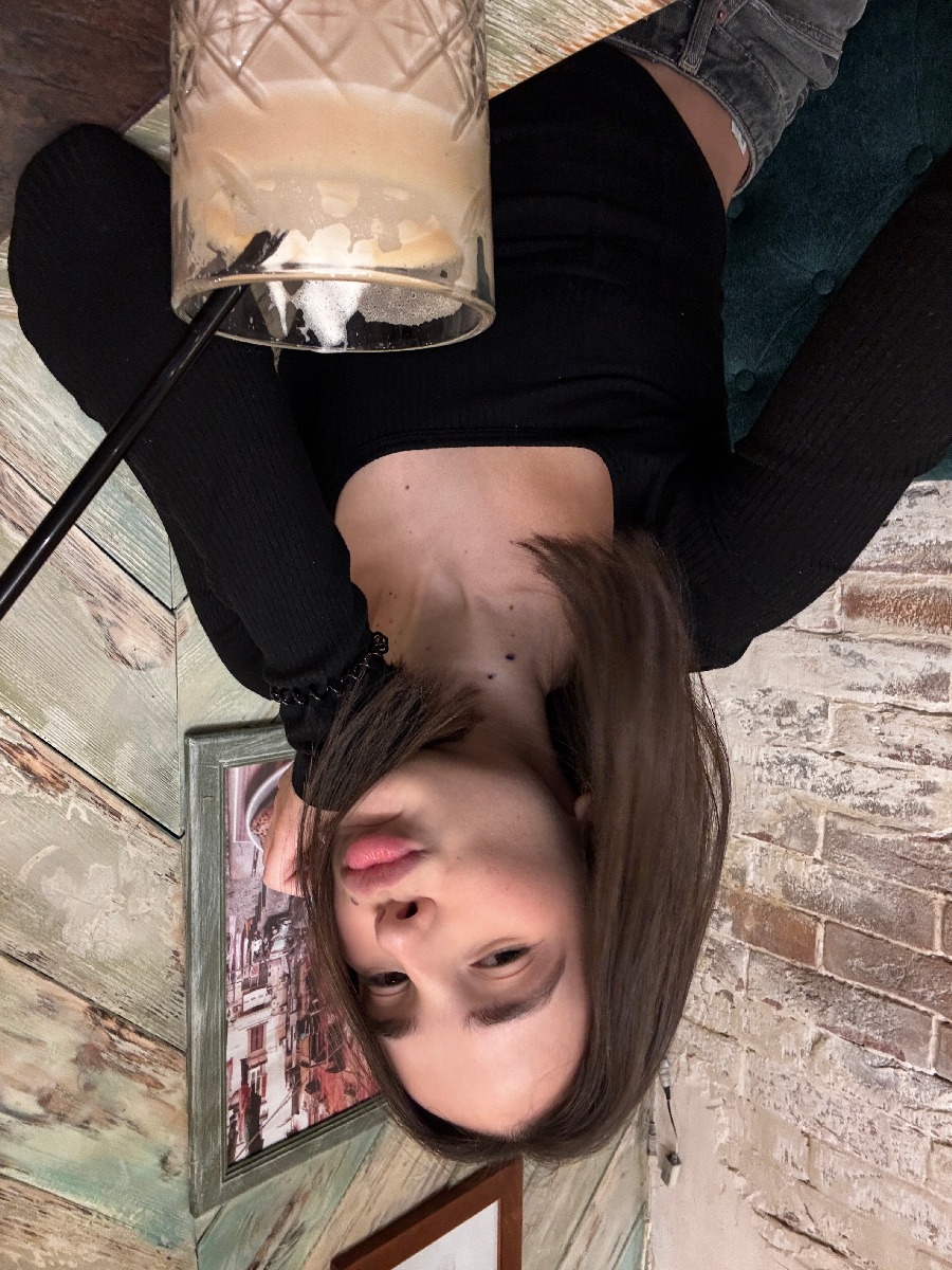 Fresh photos, fresh mood — Tina online in Thane